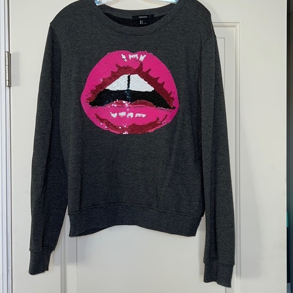 Forever 21 Lips Sweatshirt - Size L - Picture 1 of 6